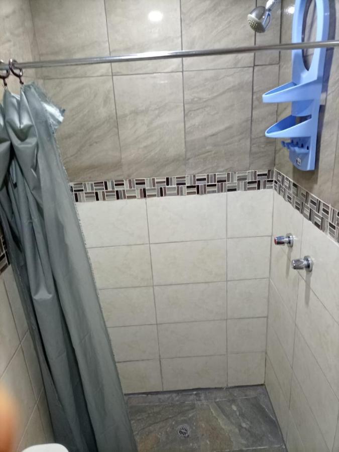 Hostal Atlantis Кито Экстерьер фото